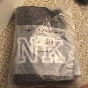 Duffle bag & water bottle